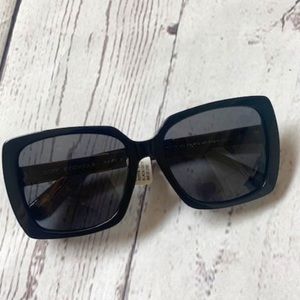 NWT Diff Sophie Sunglasses